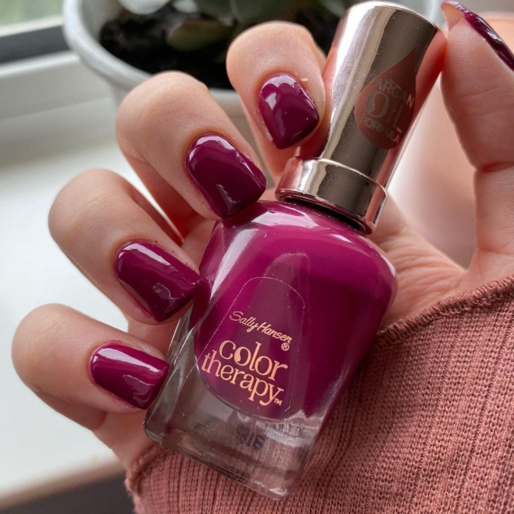 Sally Hansen Color Therapy in Calming Cranberry