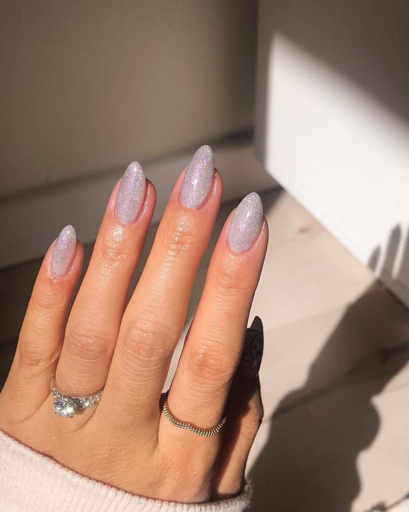 These Diamond Sparkle Glitter Christmas Nail Colors