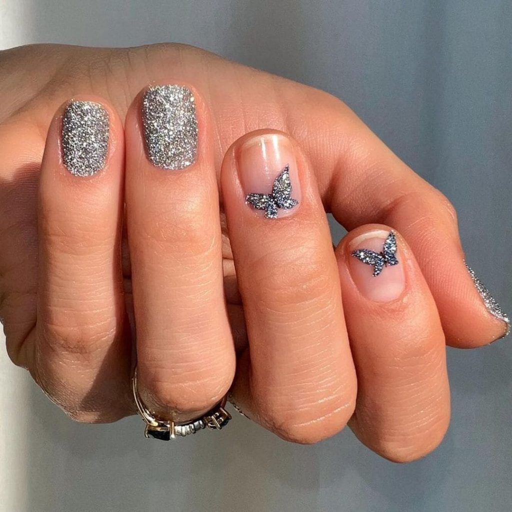 This design will be the best for silver color lovers.