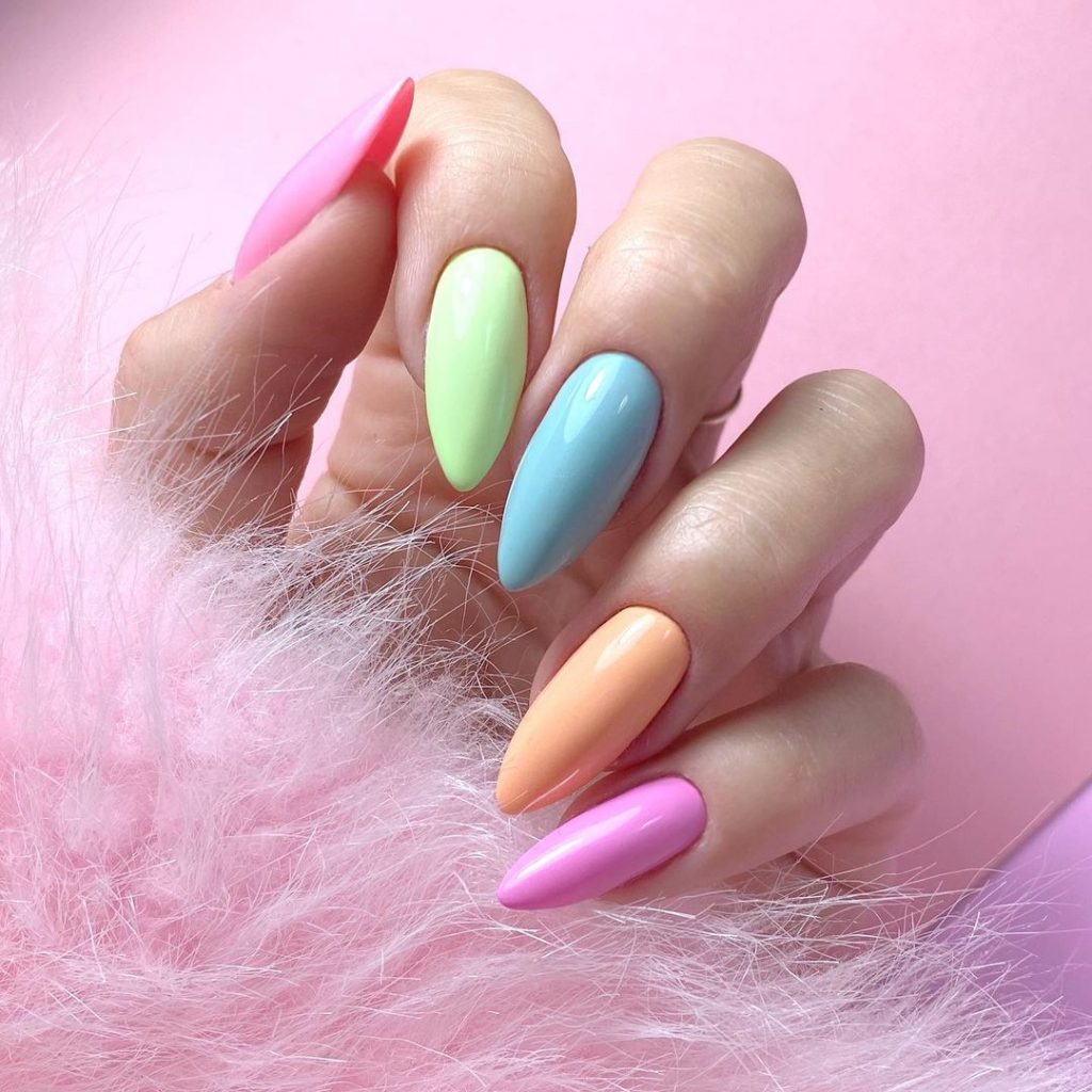 Amazing Almond Nail Design Ideas