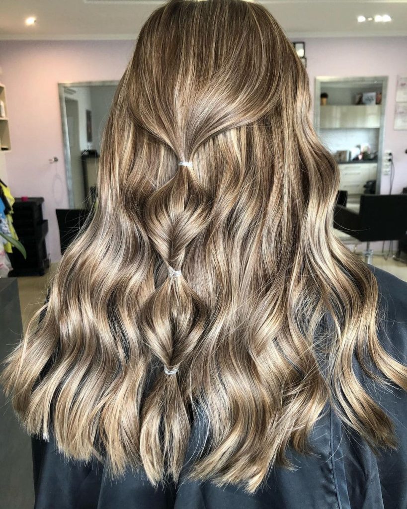 Wow! These blonde highlights will make you look so beautiful and vibrant