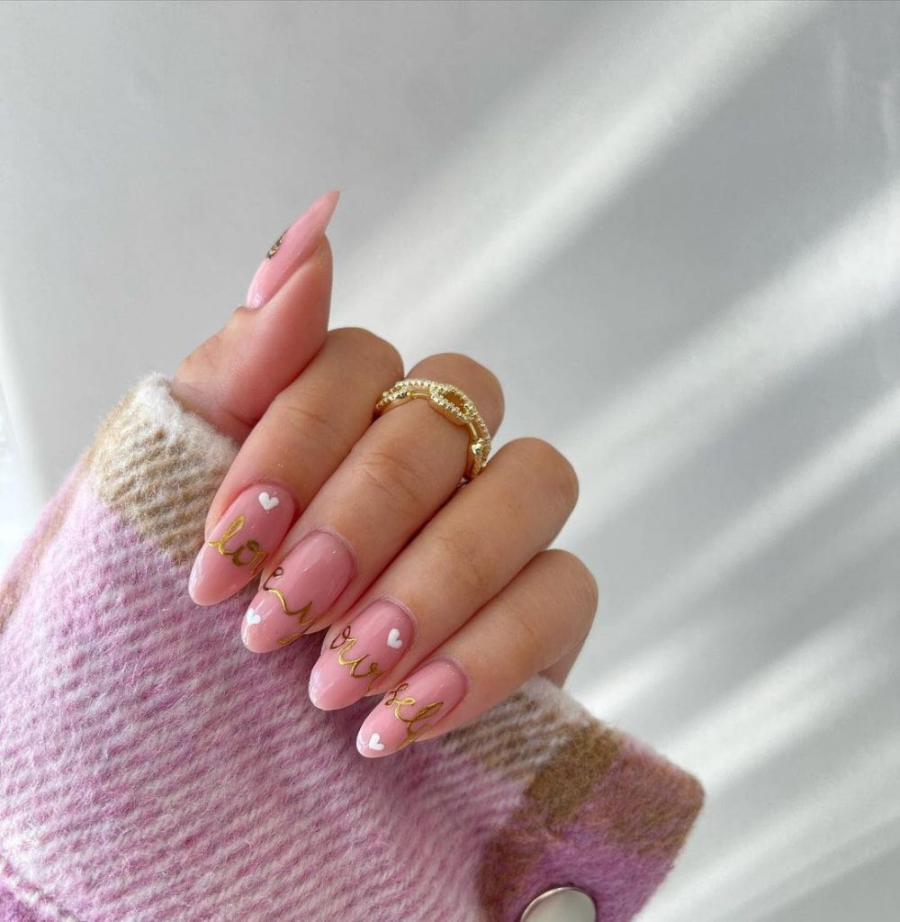 This Artistic Almond Nails Design