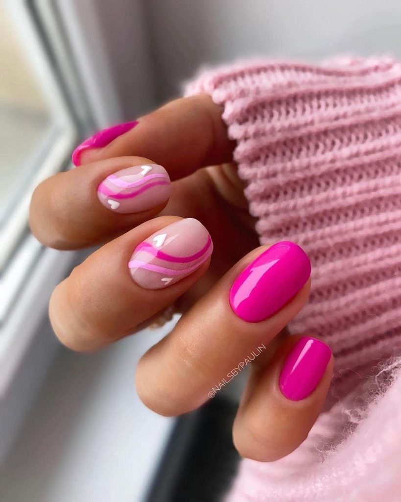 This Simple Heart Almond Pink Design